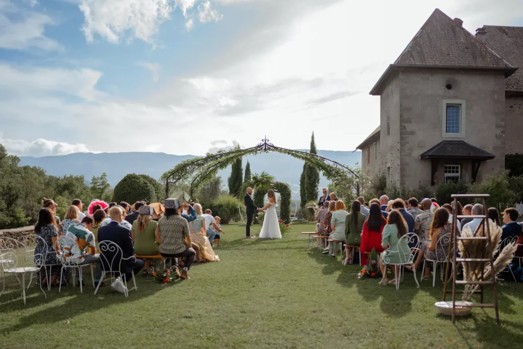 cérémonie laique exterieure de mariage prestigieuse